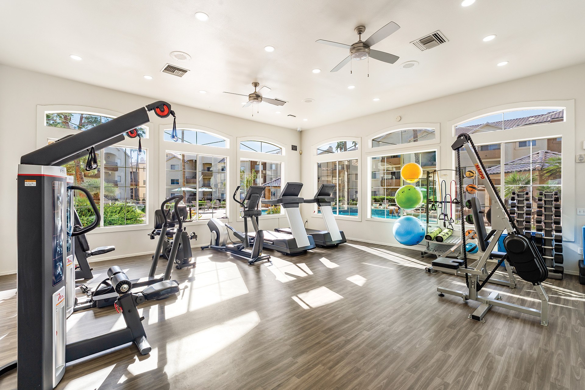 Sonterra Apartments At Paradise Valley photo 5